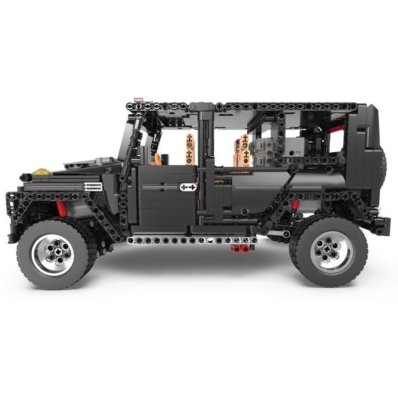 Mould King 13070 Mercedes Benz G65 RC Car with 1641 pieces